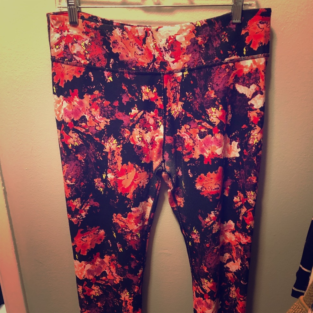 Floral Capri Leggings